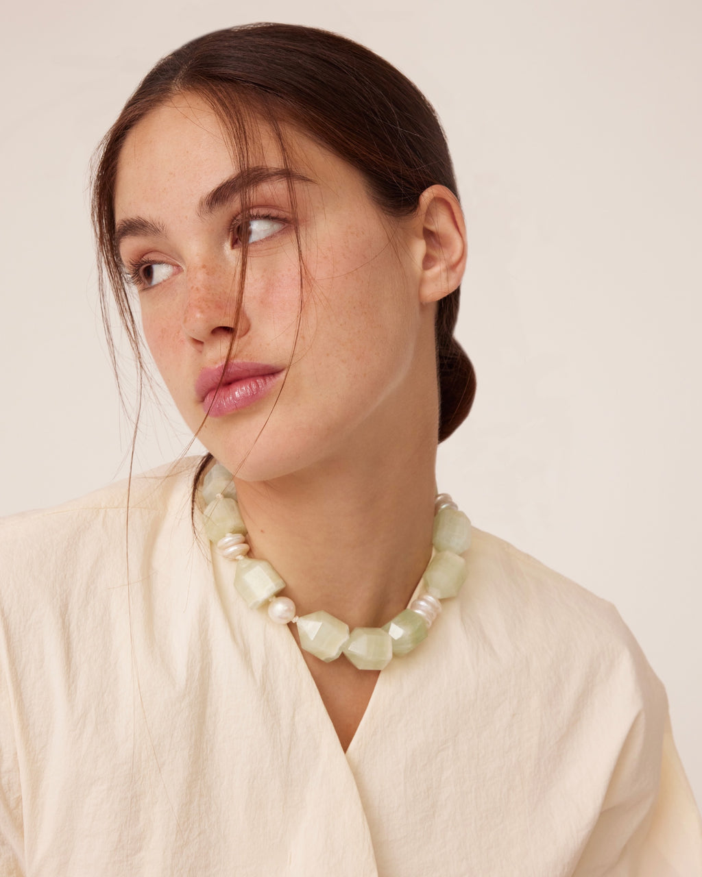 NINA NECKLACE - PISTACHIO