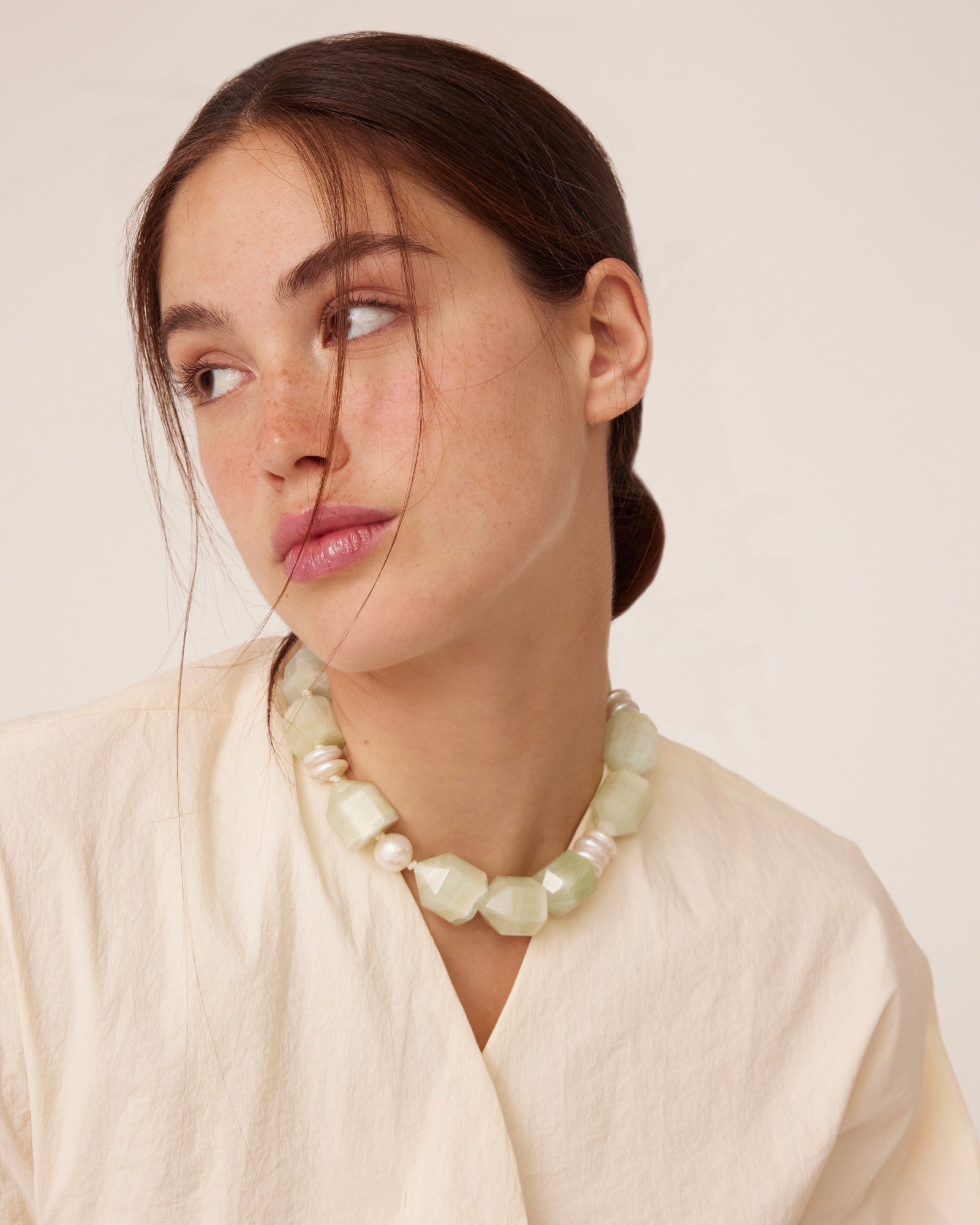NINA NECKLACE - PISTACHIO