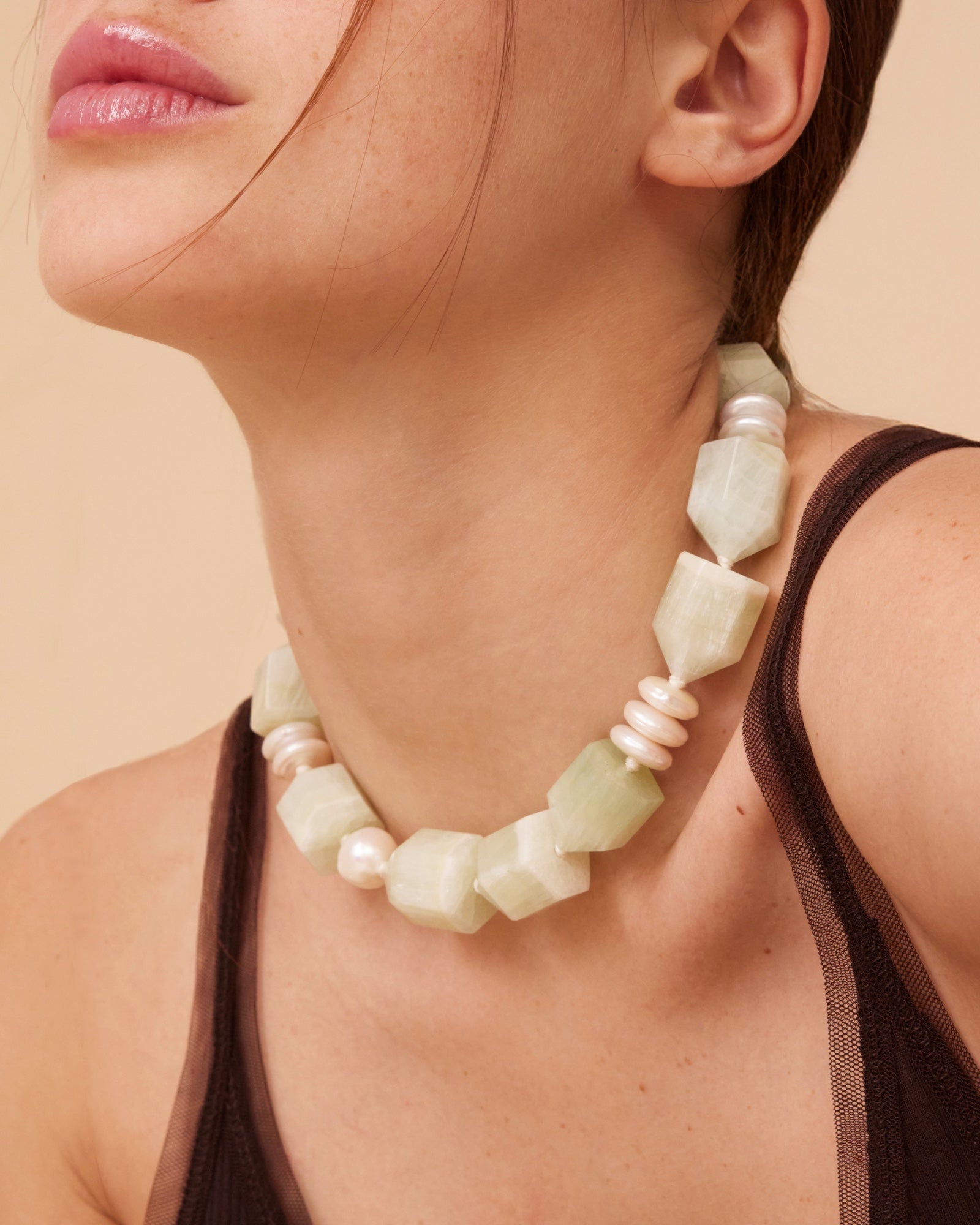 NINA NECKLACE - PISTACHIO